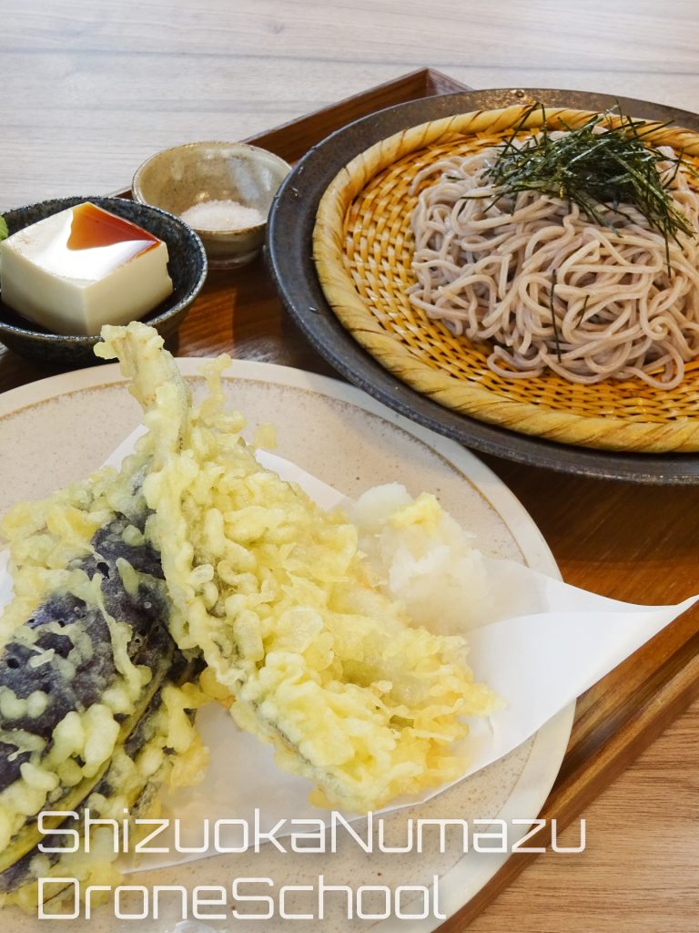 アマゴ 天ぷら 蕎麦 ドローンスクール