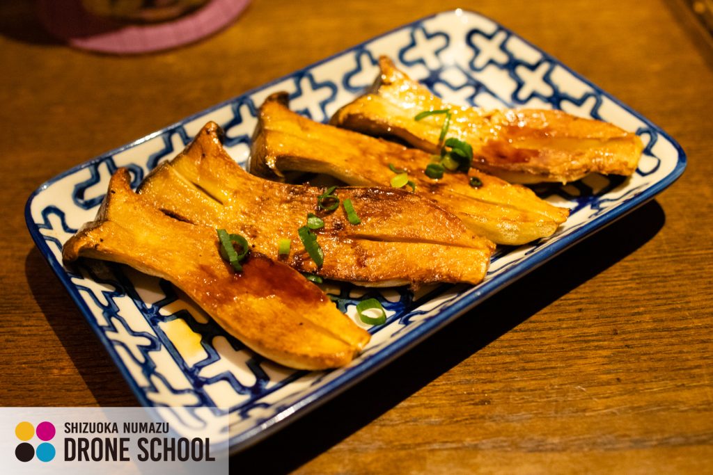 炭火焼き KAMEYAMA 山梨 きのこ 居酒屋