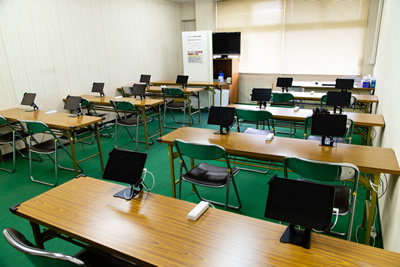 静岡沼津ドローンスクール オンデマンド学科 教室 貸出用iPad